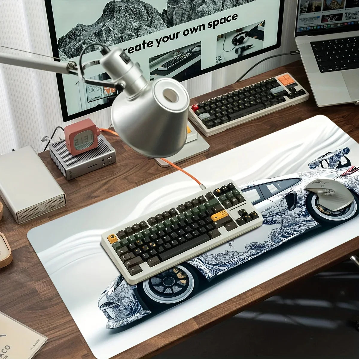 Large White Sports Car Design Gaming Mouse , Pad Anti-Slip